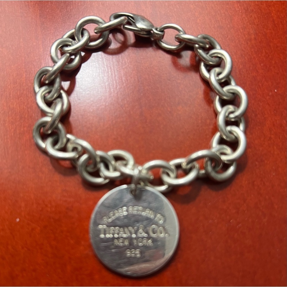Tiffany &Co. Sterling silver chain linked bracelet. - Picture 4 of 10